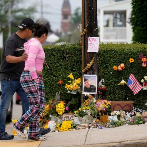 ICE pauses most traffic stops amid uproar over 2 killings