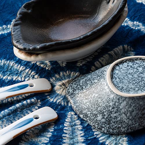 Linxuxie Ceramic Spoon Rest For Stove Top, 3 Pcs Shell-Shaped Stable Glaze Sauce Tray Fruits Dish Porcelain Utensil Spoon Holder For Kitchen Counter Dining Table Decor Easy Clean (No.1) #TOP3