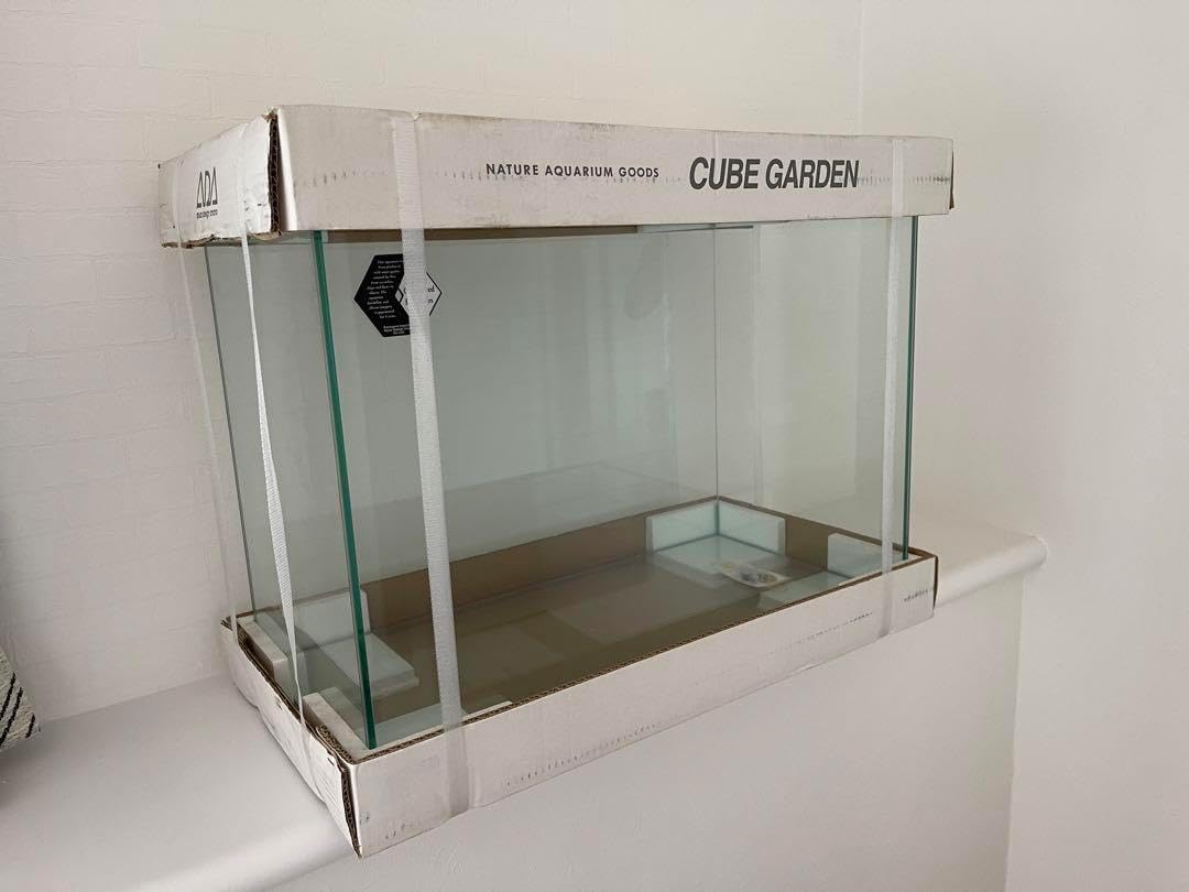 水槽 暗所 ADA キューブガーデン 60cm×45cm×30cm アクアデザインアマノ ADA 水槽（