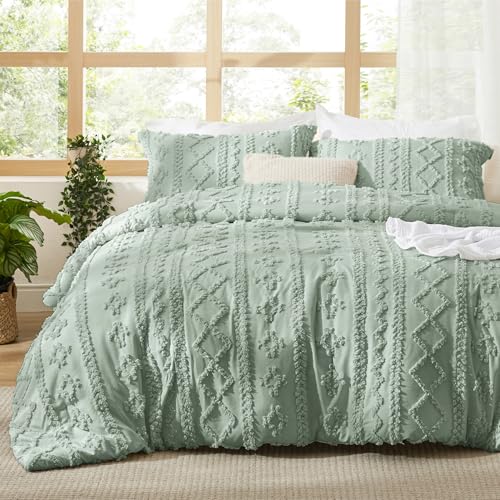 Bedsure Tufted Boho Comforter Set Queen Size - Sage Green Boho Bed Set, GentleSoft™ 3 Pieces Farmhouse-Style Embroidery Bedding, Gifts for Woman, Soft Jacquard Kids' Queen Comforter for All Seasons
