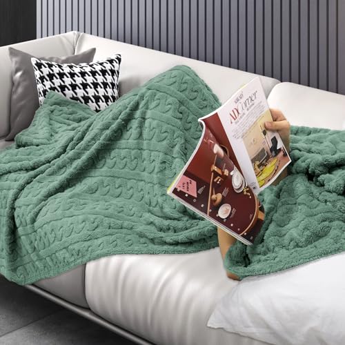 Housse de canapé vert d'eau jacquard pour protéger vos meubles avec élégance