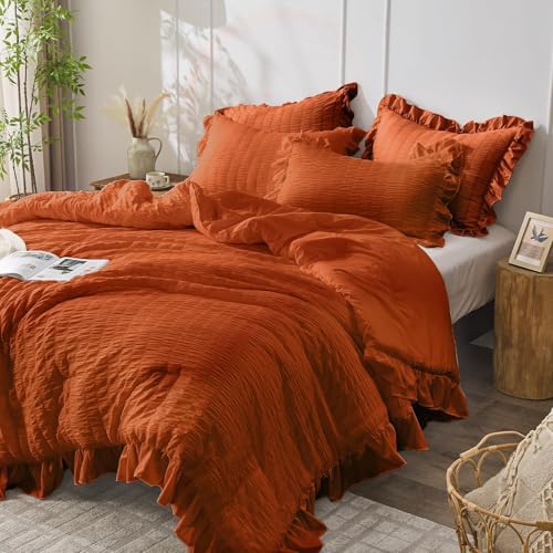 JOLLYVOGUE Burnt Orange Queen Comforter Set, 3 Pieces Seersucker Comforters Queen Size, Lightweight & Fluffy Bedding Sets Queen for All Season with 1 Ruffle Comforter and 2 Ruffle Pillowshams