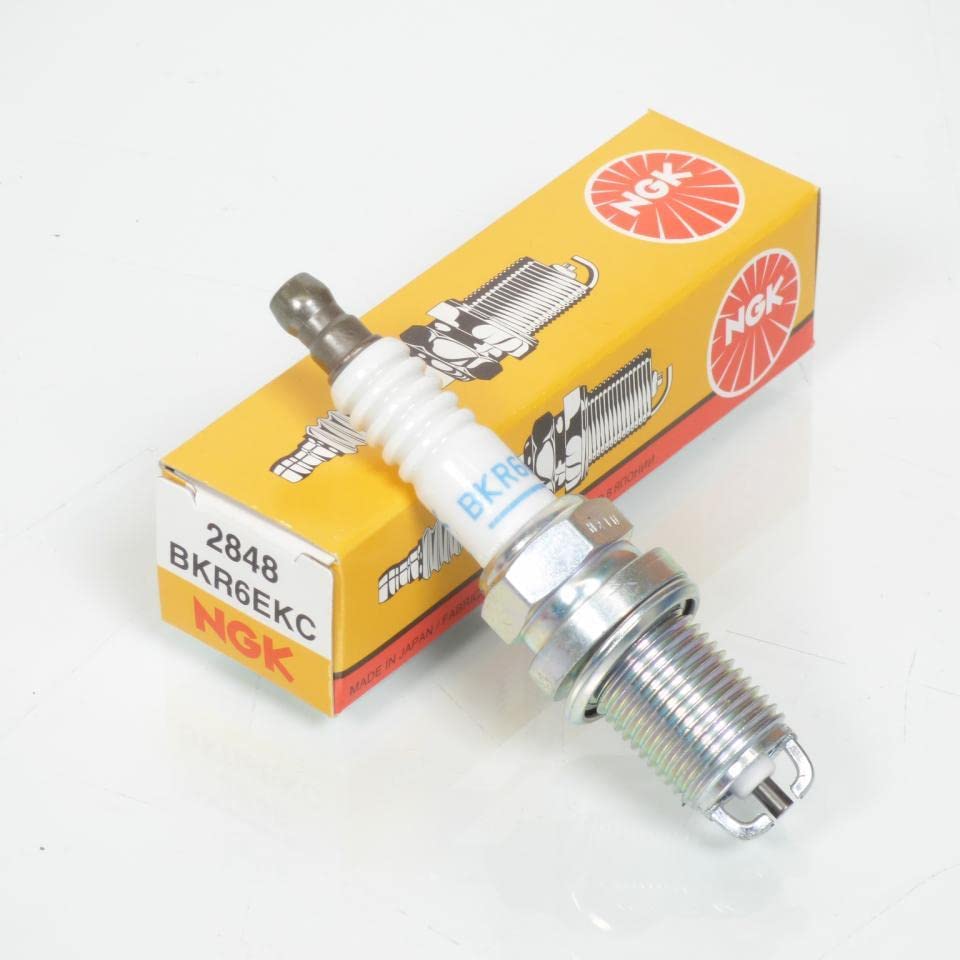 Candela Accensione NGK per Auto BKR6EKC Nuovo