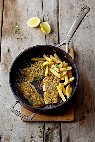 Le Creuset Toughened Non-Stick Saucepan Set with Lids- 3 Pieces, Ø 16, 18, 20 cm, Black Main Image