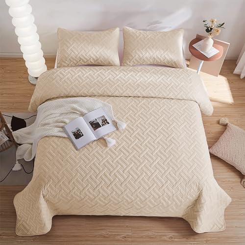 Image of HOMEKART 100% Microfiber Ultrasonic 280 Tc Solid King Size Quilted Bed Cover /Bedsheet with 2 Pillow Covers, (Luxurious, Beige 90X100 Inches, 254X228 Cm)