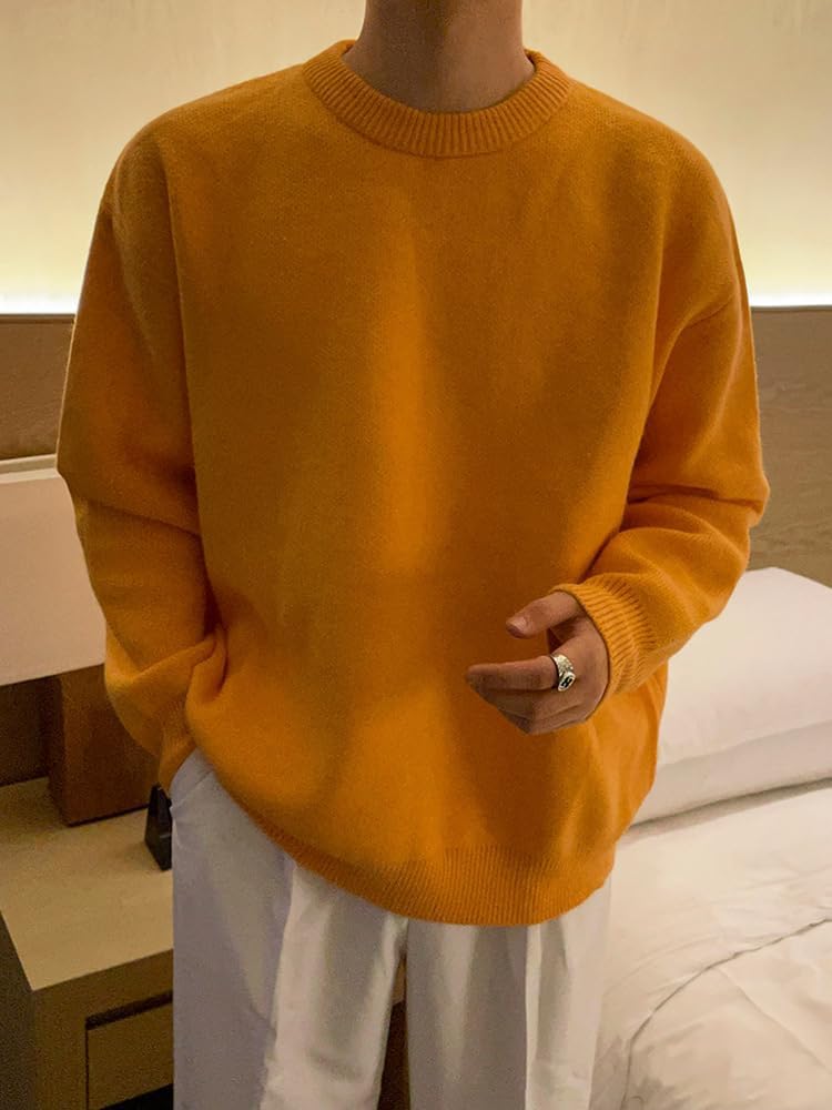 Men's Round Neck Sweater in Autumn and Winter Korean Style Loose Knitted Warm Base Shirt