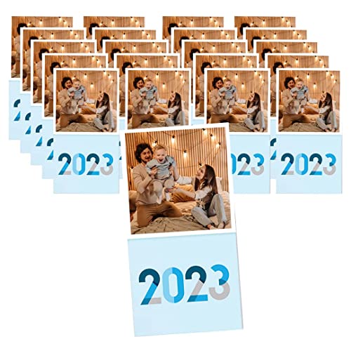 Pack 10 Calendarios magnéticos 2023 Personalizado con Foto o Logo · Calendario de imán para personalizar a todo Color · Incluye festivos, Calendario lunar, Santos y previsión 2024 · Tamaño 10 x19cm Cover