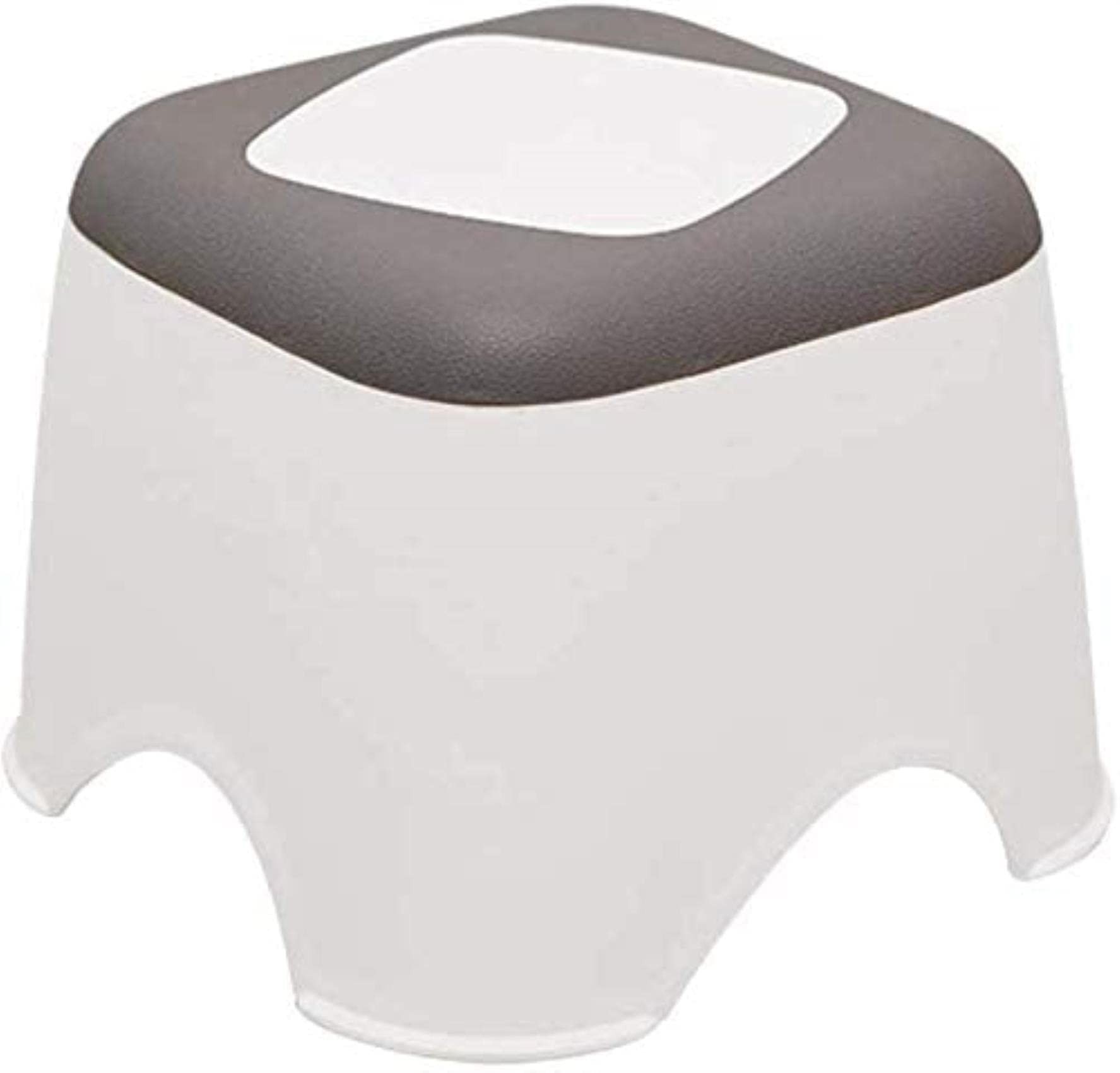 Repose-pieds rembourré et petit tabouret en plastique pour s'asseoir