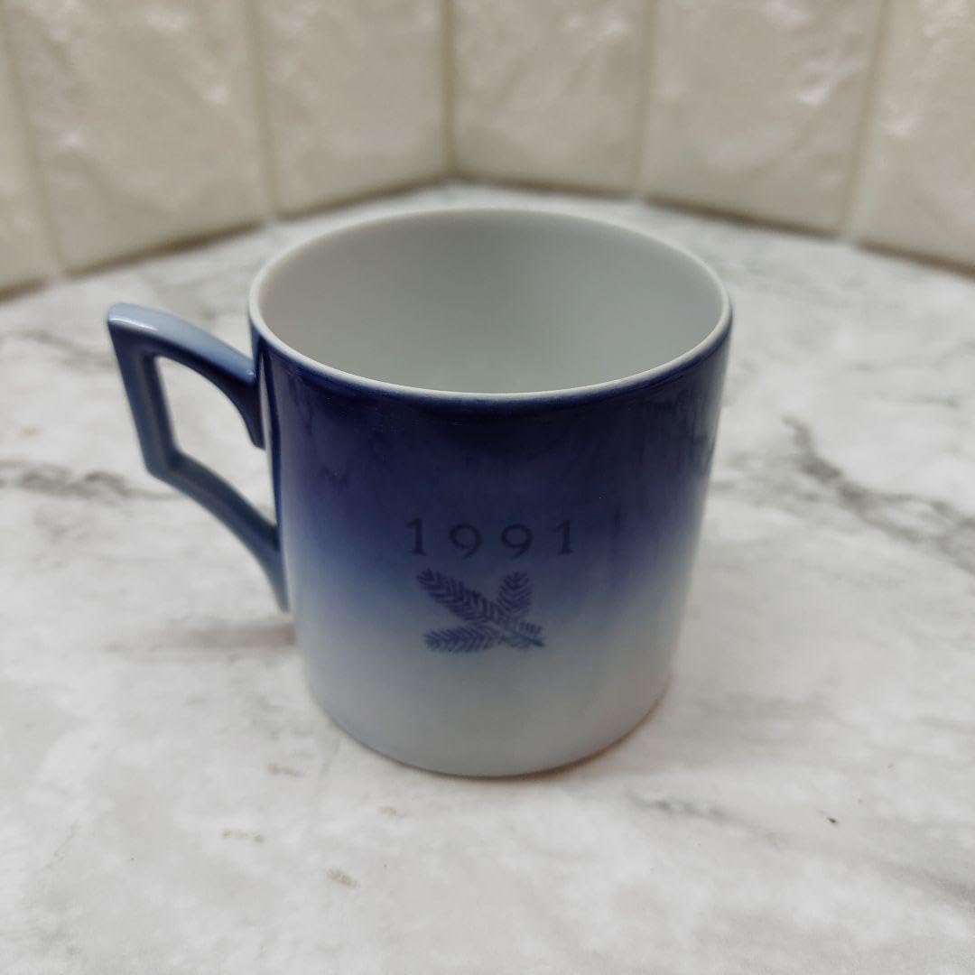 Amazon.co.jp: ロイヤルコペンハーゲン イヤーカップ＆ソーサー