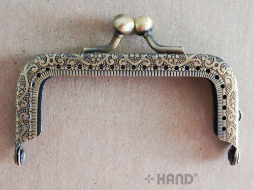 Small Antique Bronze Tone Engraved Flowers Coin Purse Frame with Kiss Claps Lock Handle 80Wx40Hmm