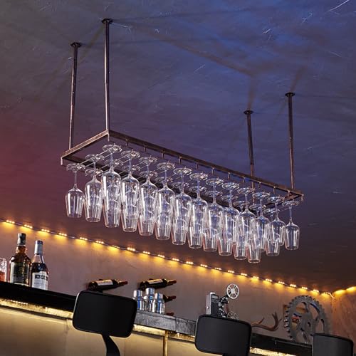 Étagère de plafond verres à vin pour libérer vos placards encombrés