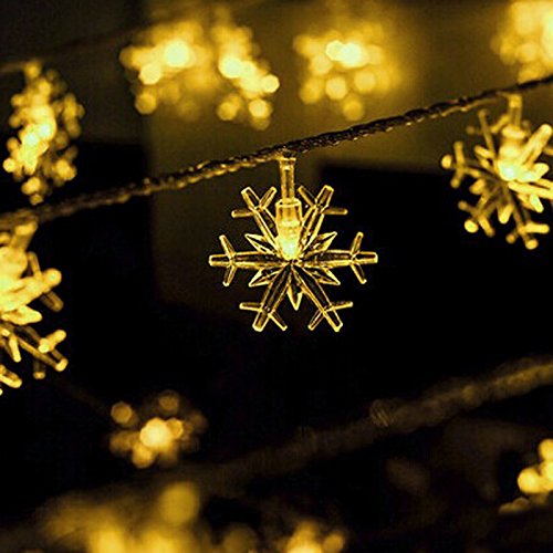 Dailyart, catenaria di lampadine sferiche e