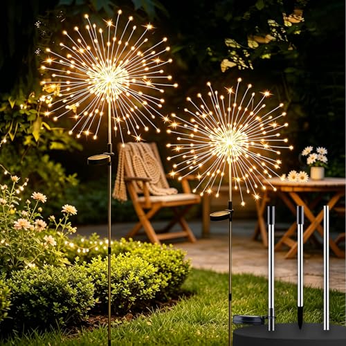 KOUHRTO Lot de 2 Lampes Solaires Extérieures 200 LED, 8 Modes Éclairage Extérieur Solaire, 2/3 Tiges Réglables en Acier Inoxydable 51in, Étanche IP65, Jardin, Terrasse, Cour, Noël (Couleur Chaude)