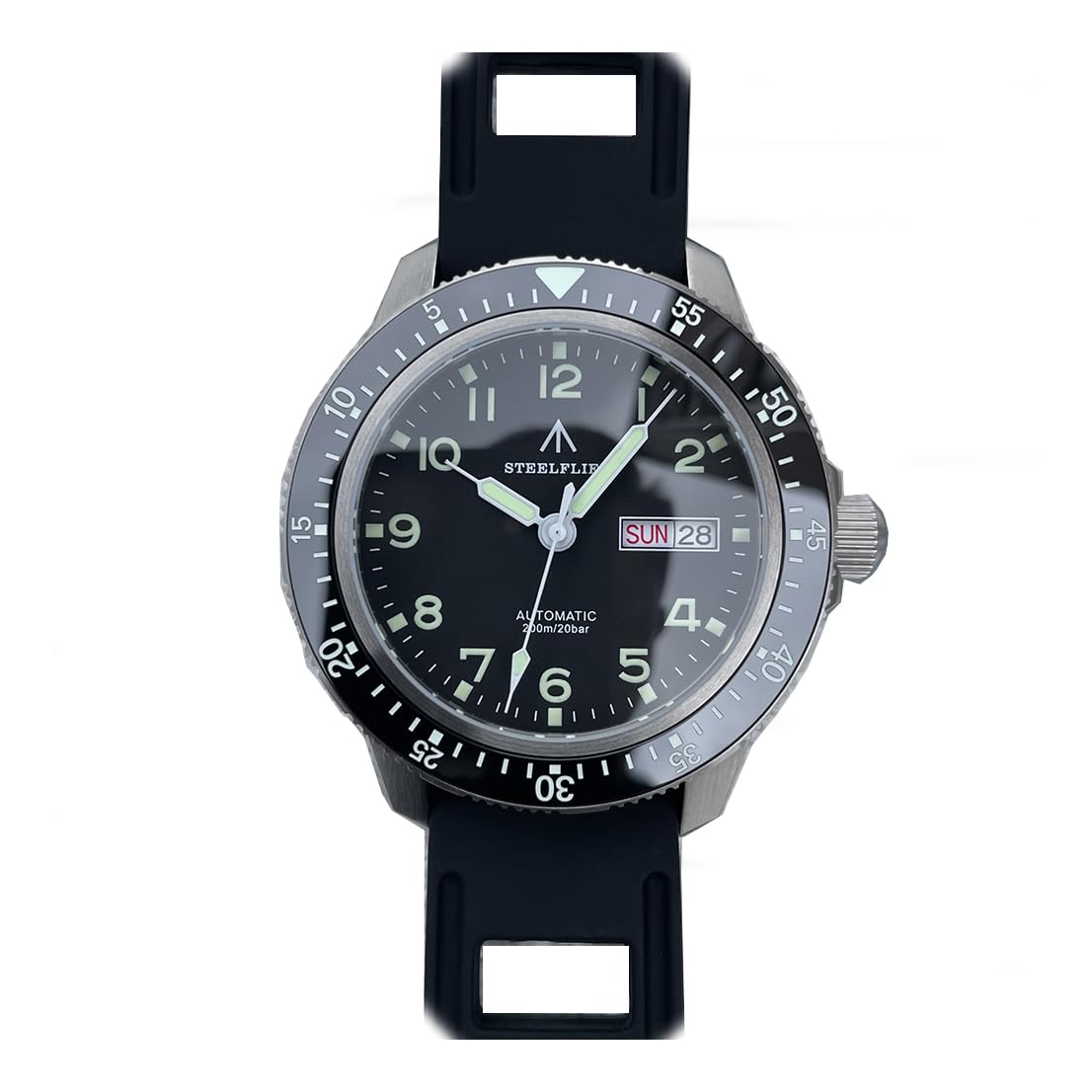 Steelflite Montre automatique de plongée de style militaire avec cadran lumineux, affichage jour-date, étanche jusqu'à 200 m