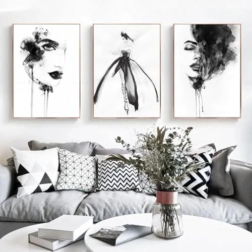 Peinture encre noir blanc visage femme pour habiller un grand mur vide