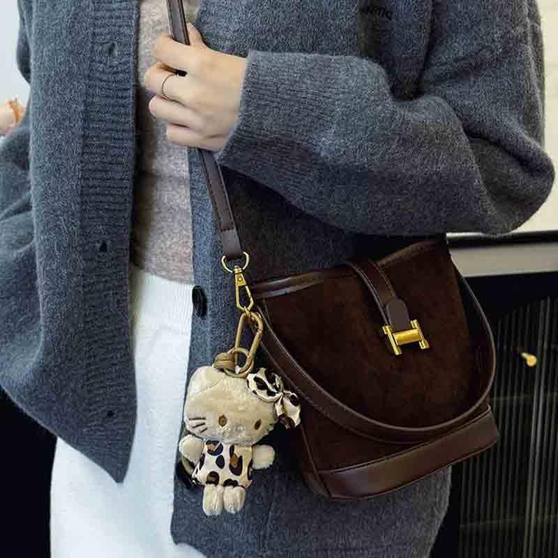 Women's retro niche leopard print crossbody bag suede bag versatile casual hand-held bucket bag4