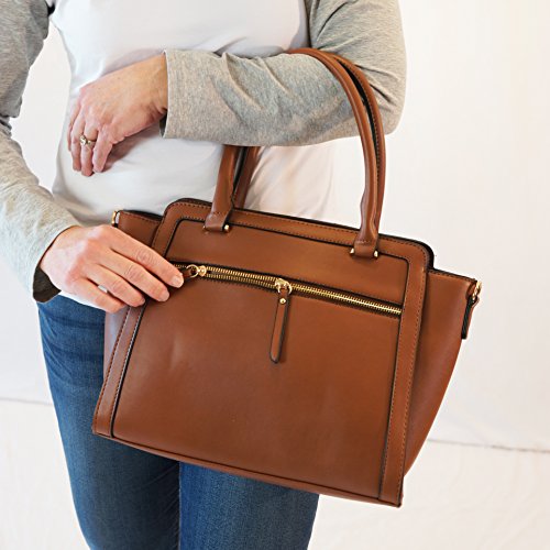 Got Oil Supplies Essential Oils Carrying Bag - Shopper Bag with Shoulder Strap and Storage Pouches for 16 Bottles - Travel Purse - Makeup Carrier and Organizer - Gift Bags for Oilers (Brown)