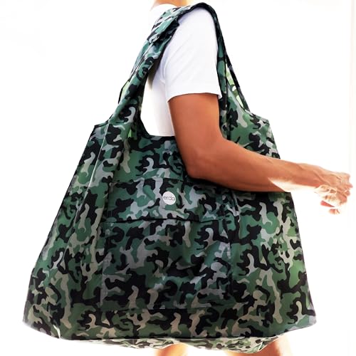 erda Sand-Free Travel Beach Bag Made with Recycled Water Bottles - Forest Camo2