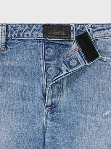 Tommy Hilfiger Women's Adaptive Distressed Mom Fit Jean with Magnetic Fly4