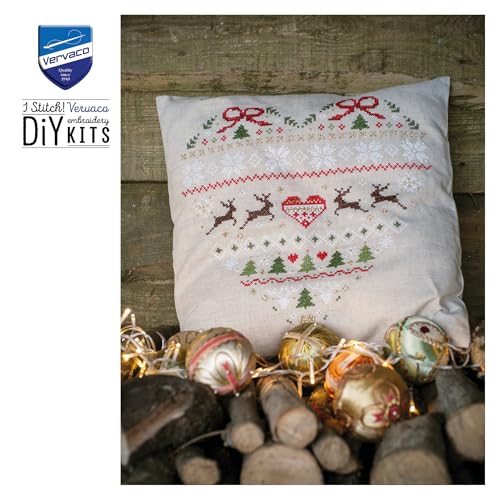 Coussin point de croix Cœur Festif, une idée cadeau DIY originale
