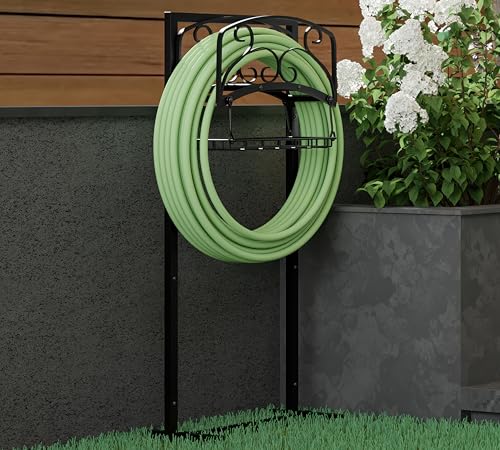 Kingson Tragbarer Gartenschlauchhalter mit Aufbewahrungskorb, robuster, freistehender Stahlständer, hält 45 m Schlauch, schwarze Pulverbeschichtung, abnehmbares und platzsparendes Design mit