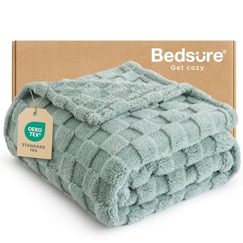 Bedsure GentleSoft Sage Green Throw Blanket for Couch - Checkered Fleece Blankets Gifts for Women Men Girls, Cute Soft Cozy Throw for Bedroom Home Decor Gifts, 50x60 Inches