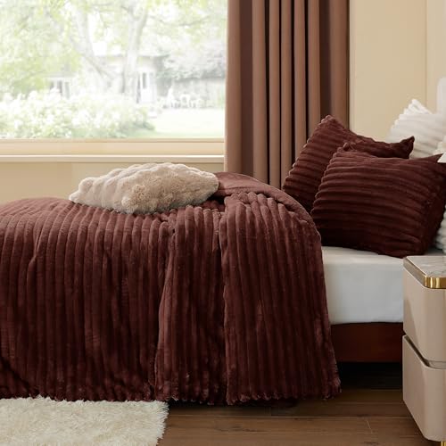 Image of BEDELITE Fleece King Comforter Set -Super Soft & Warm Fluffy Hot Chotolate Bedding, Luxury Fuzzy Heavy Bed Set for All Season with 2 Pillow Cases