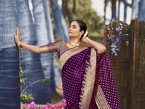 Image of MANOHARI Women's Trendy Banarasi Satin Silk Woven Saree with Heavy Jacquard Work, Elegant Design, Silk Saree with Maching Lace Border Unstitched Blouse Piece for Weddings & Festive Occasions