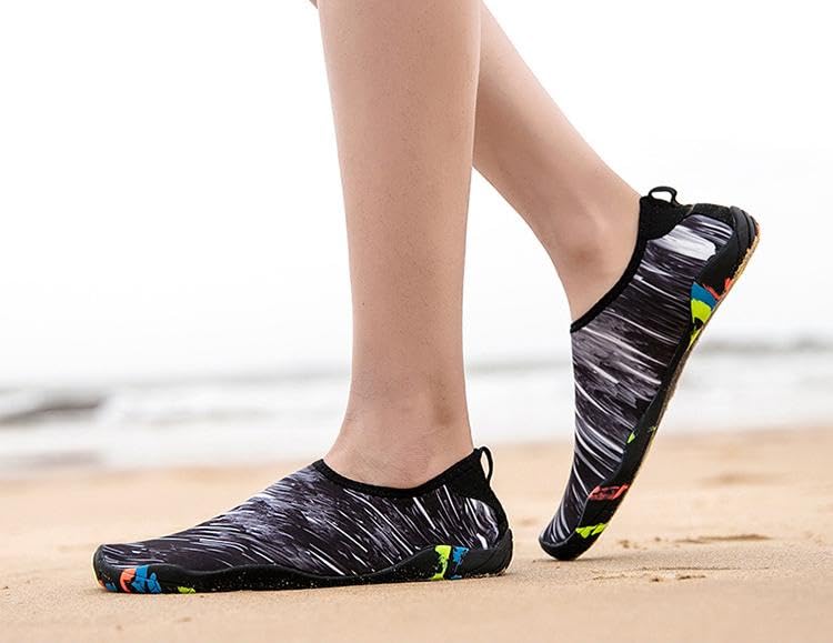 Quick-Dry Aqua Socks Barefoot Water Shoes Swim Shoes for Men Women Beach Running3