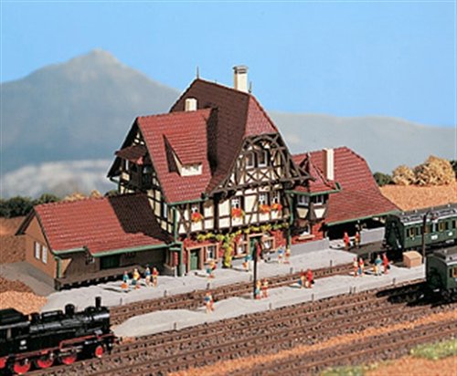 Preisvergleich Produktbild 9510 - Vollmer Z - Bahnhof Neuffen