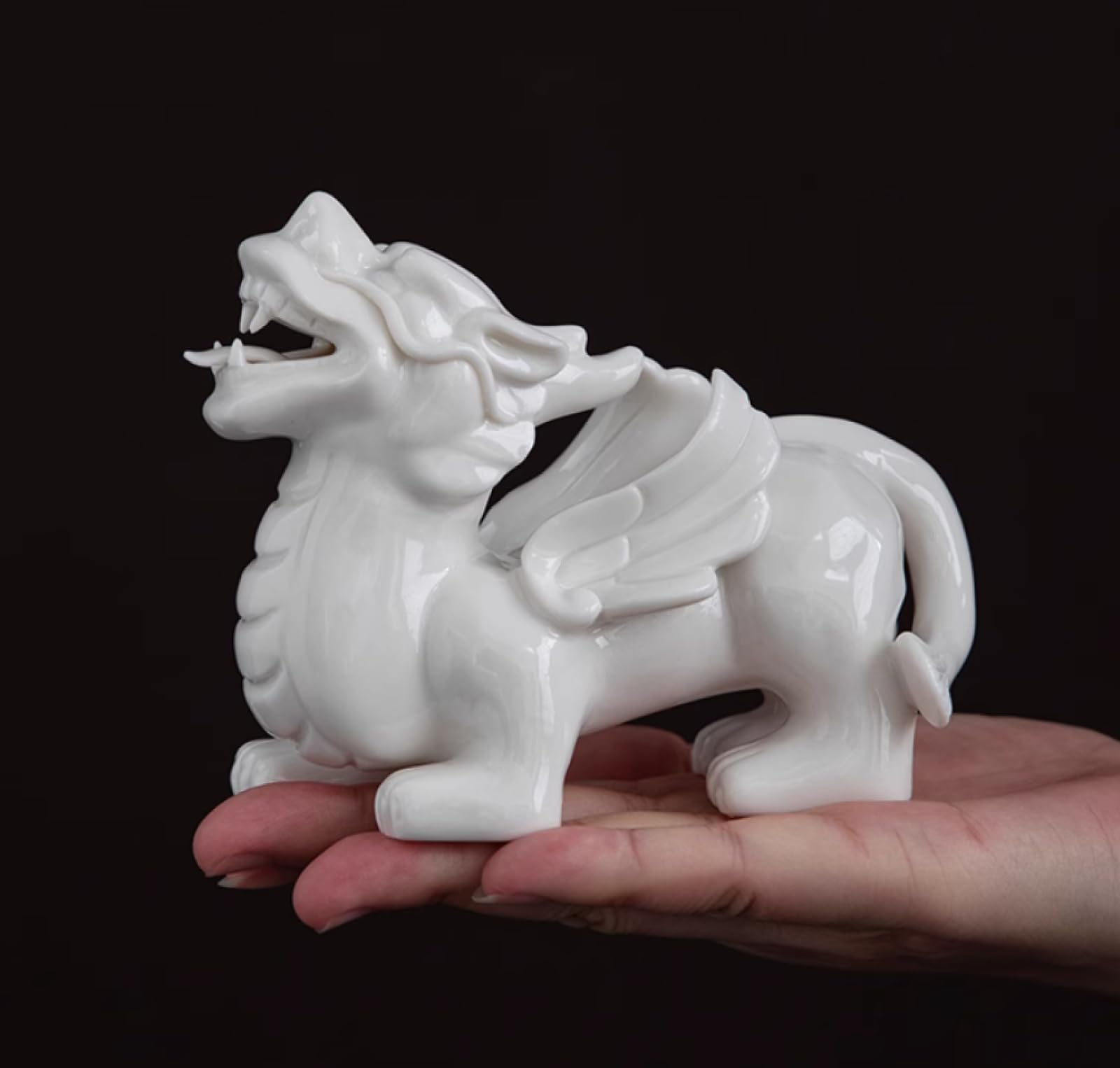 Escultura de dragón Qilin Blanco de cerámica Hecha a Mano Adorno Animal decoración para hoteles hogares oficinas Regalos de Boda