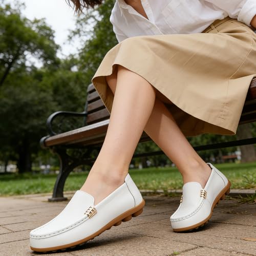 Image of Women's Comfortable & Lightweight Leather Loafers Slip-Ons Driving Walking Mocs Boat Shoes Cute Business Casual Dress Shoes Work Flats for Women