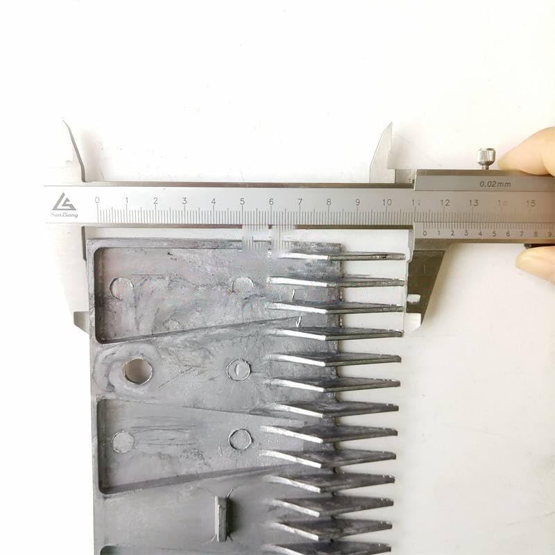 5PCS 4090160000 Escalator Step Comb Plate Aluminum 22T L=207mm W=113mm Hole Distance=102mm 2 Holes Use for FT840 FT8454