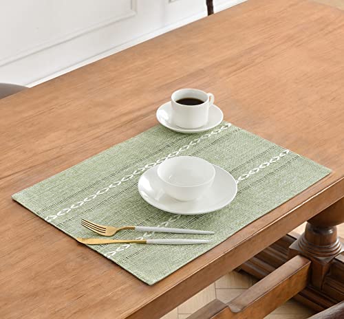 Wracra Sage Green Placemats Washable Set of 4, 30 x 45 cm Fabric Table Placemats - Image 3