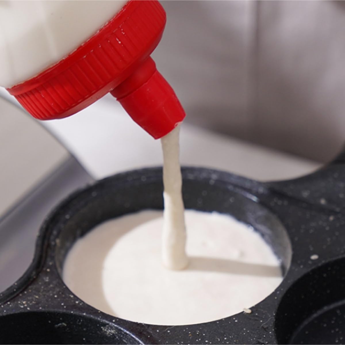 Quetschflasche 5er-Pack Ketchup-Salat-Dressing-Gewürz-Quetschflasche Aus Kunststoff, Tragbarer Quetschbehälter Sauce Dosier(Rood)