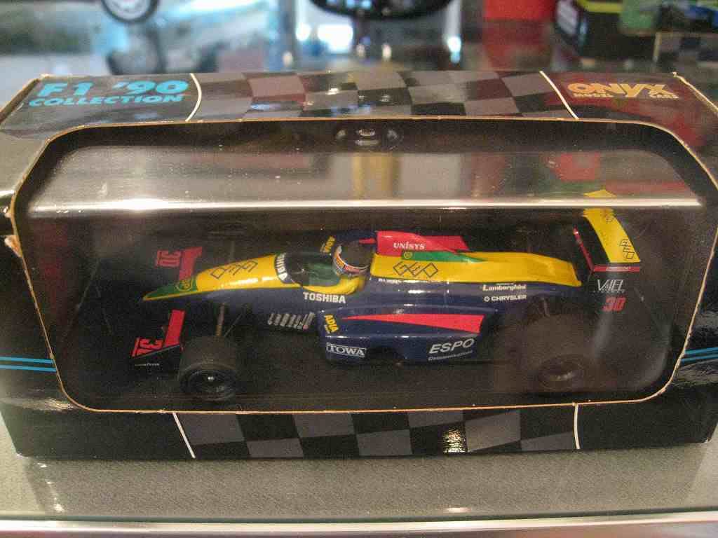 京商　エスポラルース90　新品 Amazon | オニキス1/43ラルース90 鈴木亜久里 ESPO GEO☆ | ミニカー