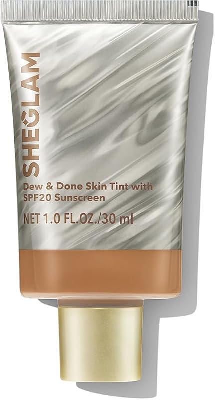 SHEGLAM Dew & Done Skin Tint com cobertura leve a média, acabamento luminoso, tom Almond e designação técnica SPF 20
