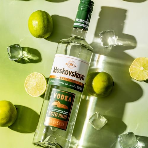 Moskovskaya Premium Vodka - Distillato con ingredienti naturali - Ideale per cocktail, shot o con ghiaccio - Prodotto a Riga, Lettonia - 38% Vol - 70cl (700ml / 0,7L) - 5
