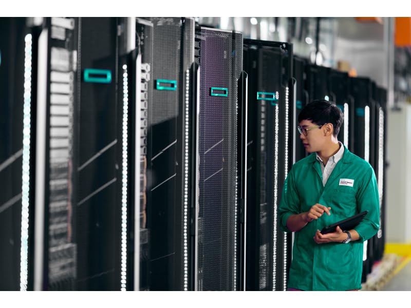 Serveur HPE DL20 G10+ 4SFF boîtier rack de stockage informatique avec câble 2SFF