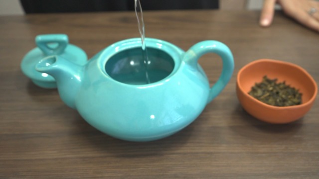 Watch Ceramic Shallow Japanese Chinese style brewing teapot on