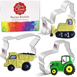 Ann Clark Cookie Cutters Ausstechformen, Baufahrzeuge- / Maschinen-Ausstechformen-Set mit Rezeptbroschüre (evtl. nicht in deutscher Sprache), Bulldozer, Kippwagen und Traktor, 3-teilig