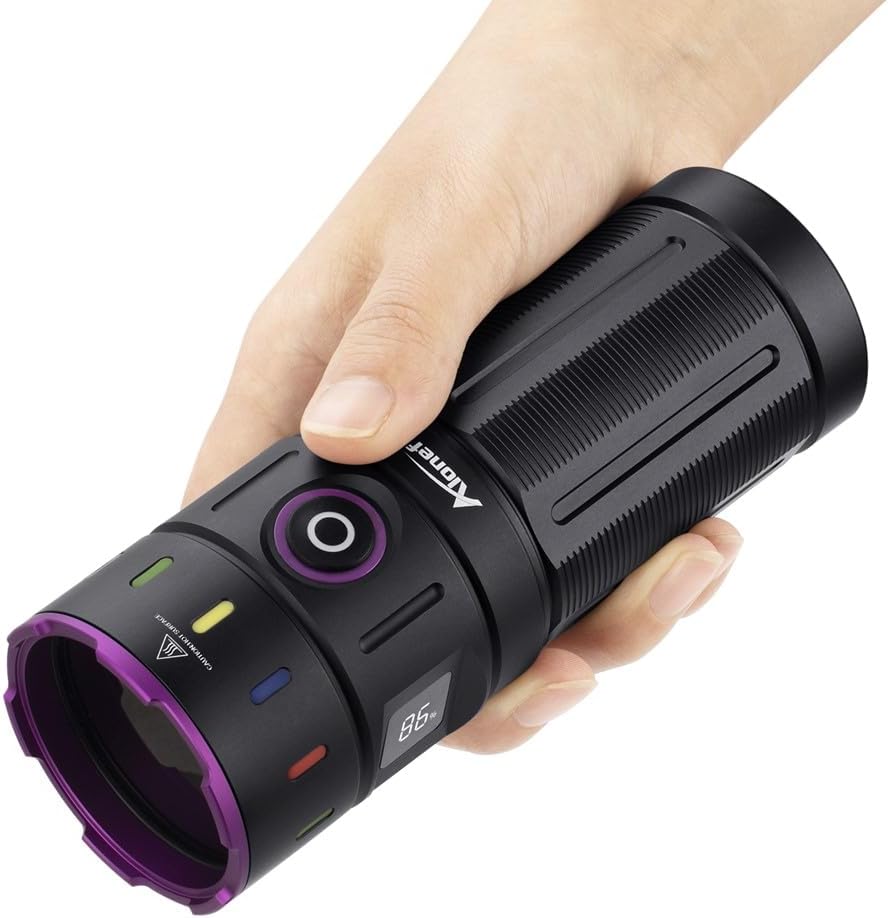 ALONEFIRE SV140 UV Flashlight digital display showing battery level
