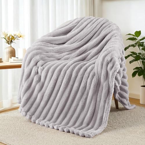 Exclusivo Mezcla Couverture Polaire, Plaid Canapé en Rayé, Couverture de Lit Super Douce en Jacquard, Léger et Moelleux pour Toutes Les Saisons, 130x150CM,...