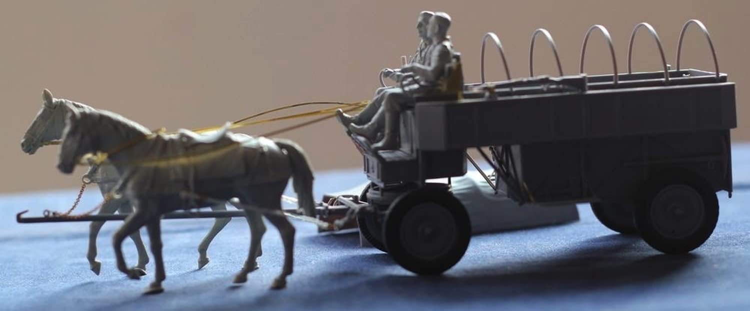 リッチモデル 1/35 ドイツ Hf.11型馬車 大形フィールドキッチン 馬2頭 兵士1体 犬 プラモデル RC35013 w17b8b5 Amazon | リッチモデル 1/35 ドイツ Hf.11型馬車 大形フィールド