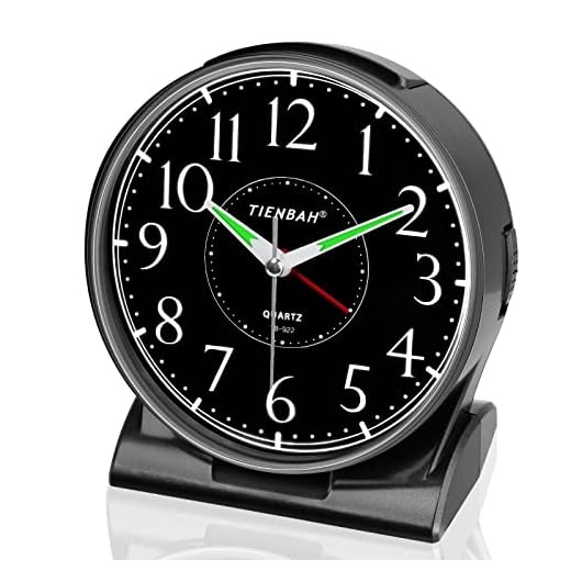 Analog Alarm Clock Battery Operated for Bedrooms Bedside 4.7 inches Non Ticking Alarm Clocks with LED Night Light Snooze Function