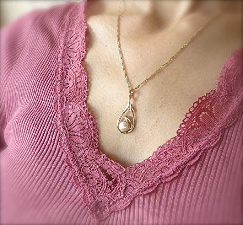 Gold Pearl Necklace Pendant, Unique Pearl Necklace For Women, Gold Plated Leaf Pendant, Statement Gold Pendant, Dainty Necklace, Gold Leaves Pendant, Birthstone Pendant, White Stone Pendant #TOP1