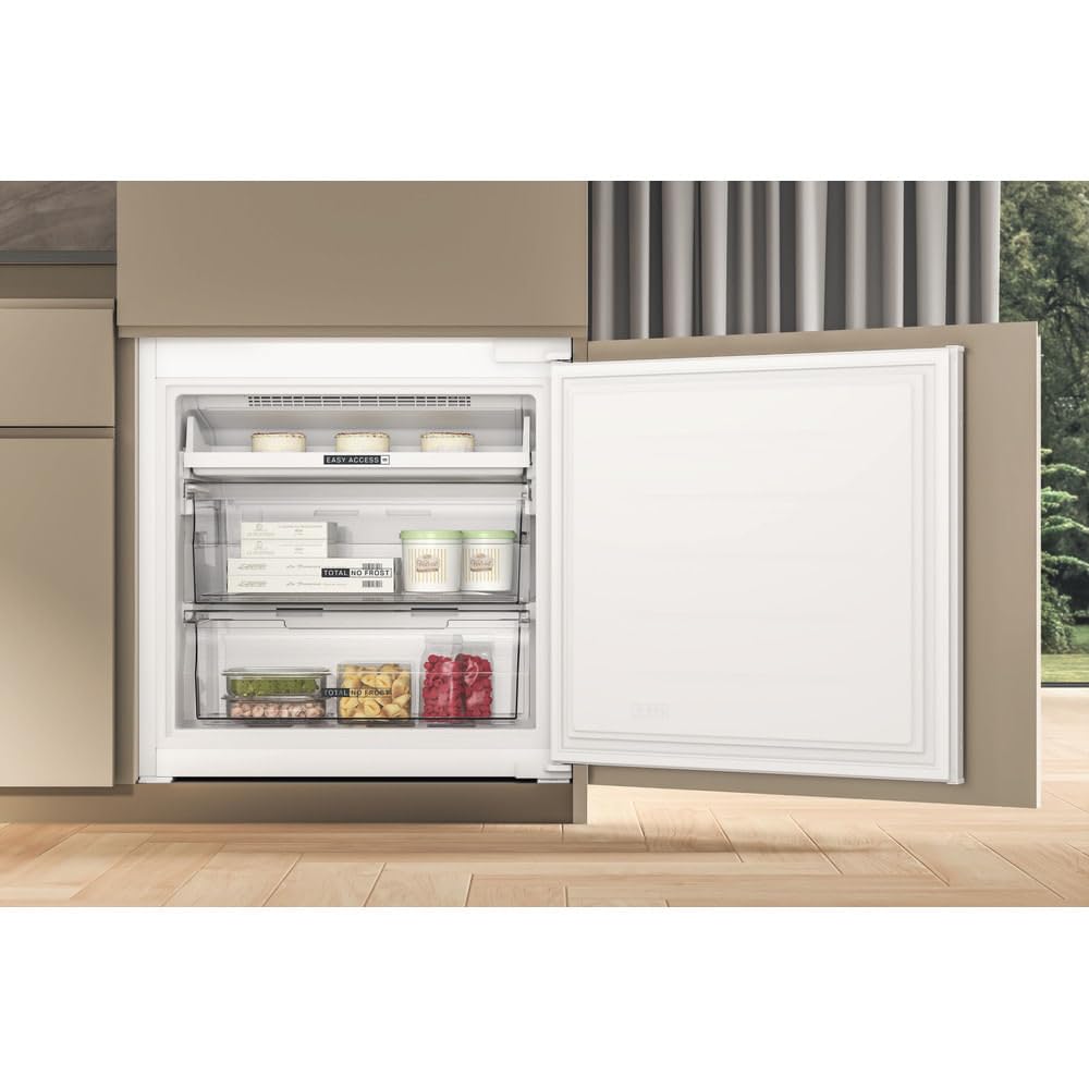Frigorifero combinato, 295 litri, no frost, incasso [Classe energetica D]
