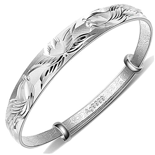 Bracelet à breloques pour femmes pour sublimer vos tenues d'été
