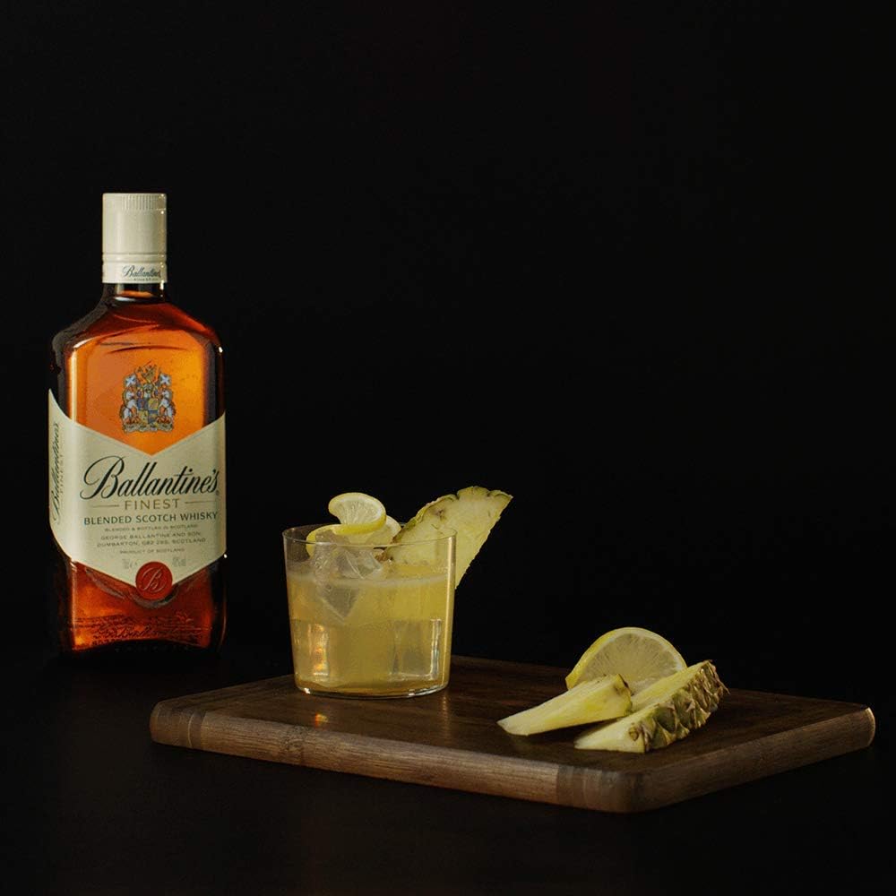 Ballantine's Finest Whisky Escocés de Mezcla, 700ml