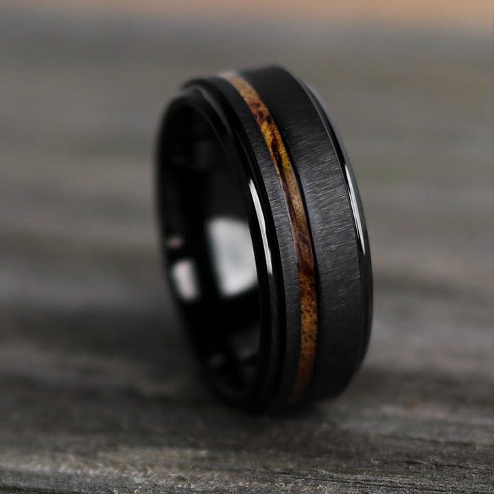 Thorum Men's Koa Wood Tungsten Wedding Band - Image 3